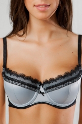 Бюст Wonderbra